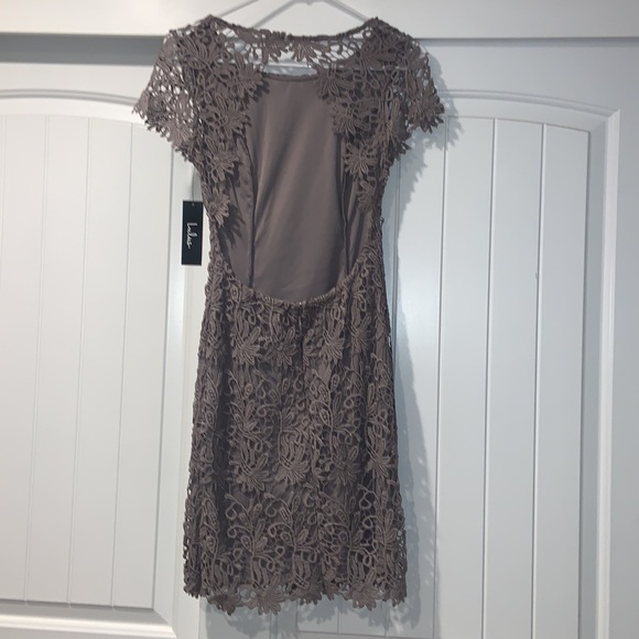 Lulu’s - Picture 5 of 5